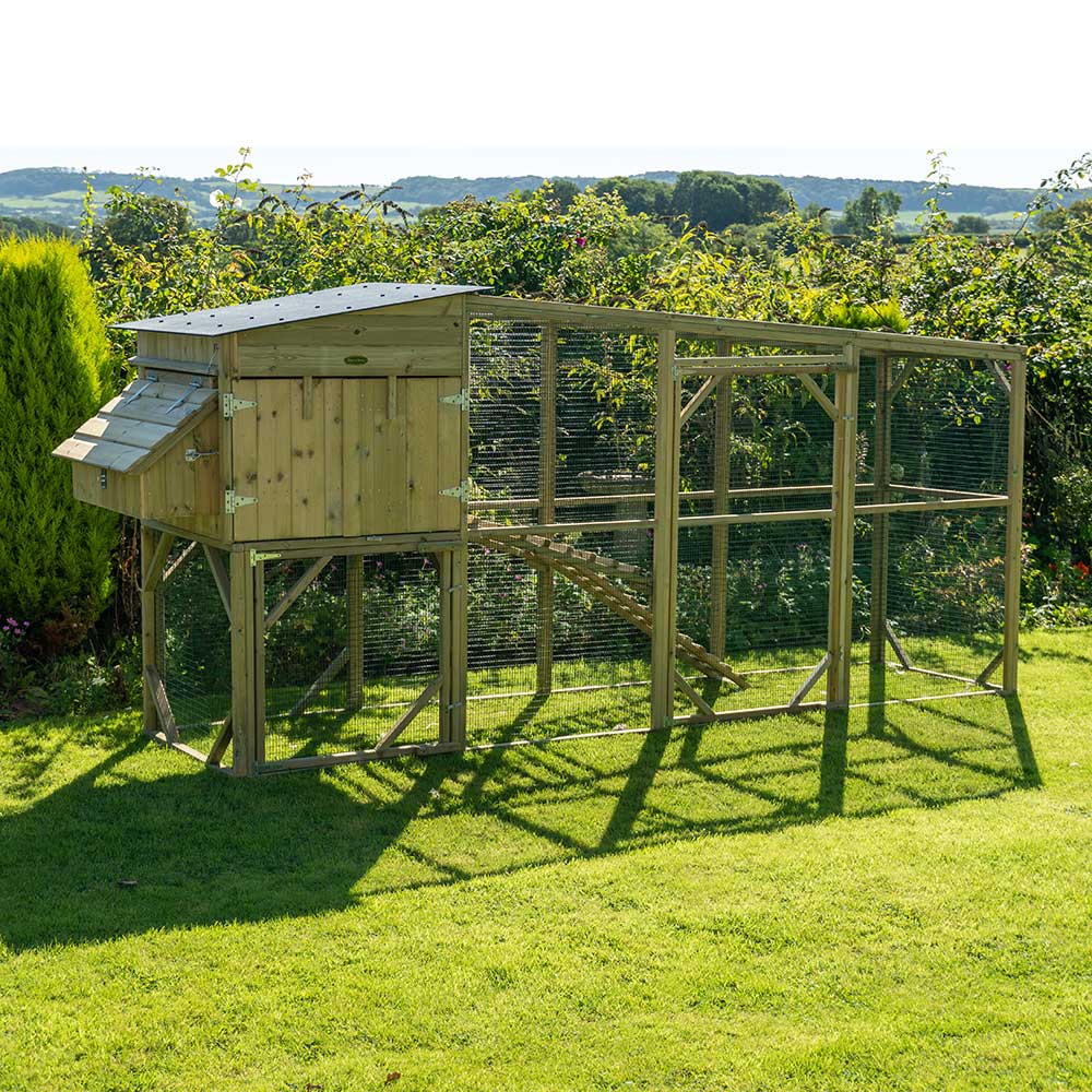 Flyte Aviary 8 Chicken Coop side view