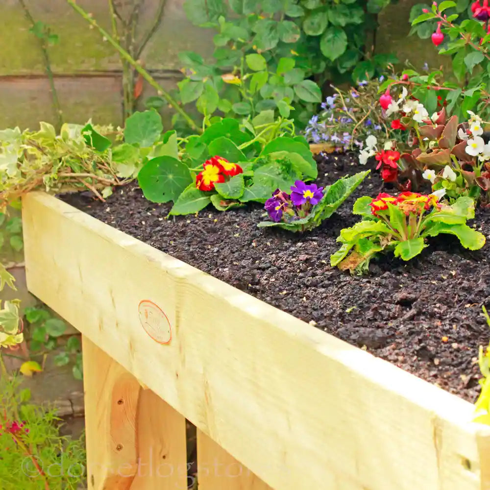 Detail of the Growing Roof Small Grow-Top Log Store