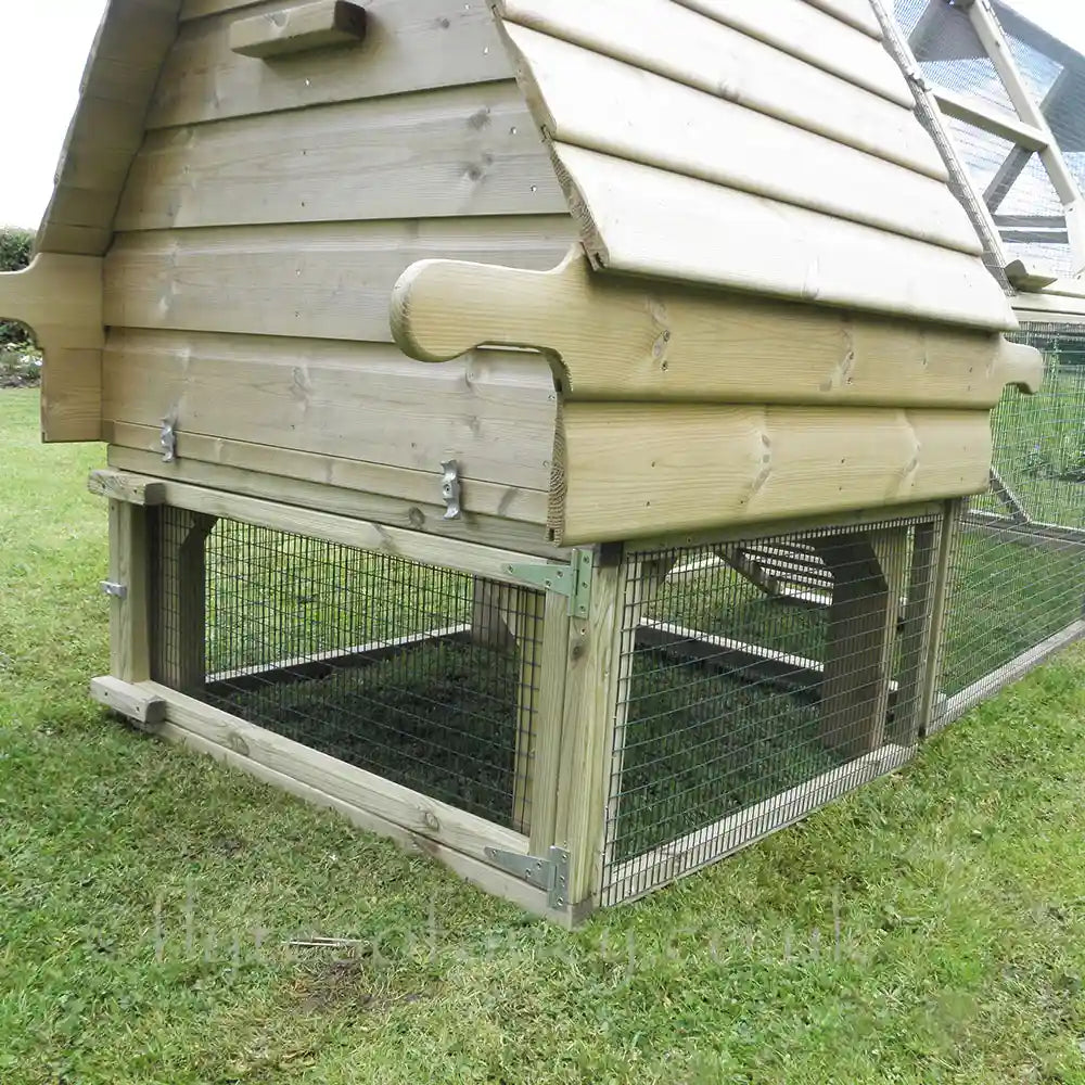 Under house panels for chicken run