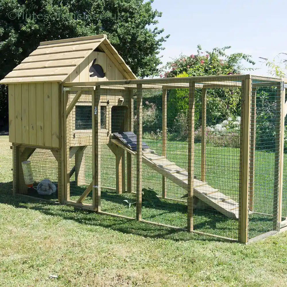 Millys Rabbit House & 9ft Run - 2