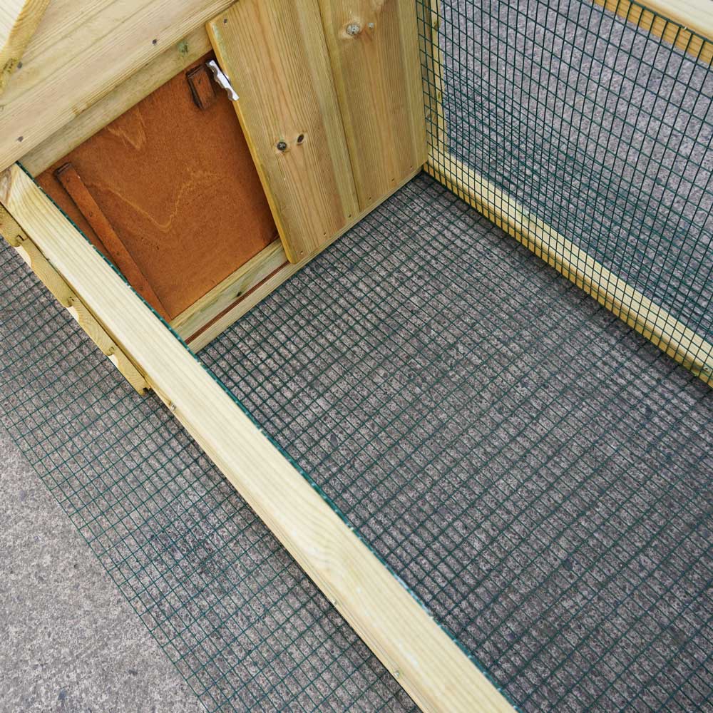 Anti-Rodent Scratch Mat for Broody Coops