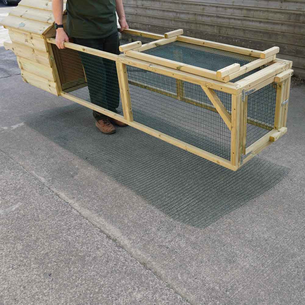 Anti-Rodent Scratch Mat for Broody Coops