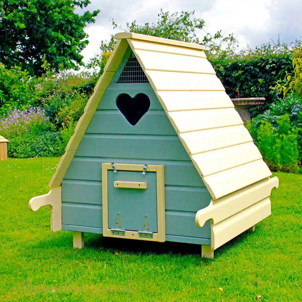 Painted Hobby Henhouse