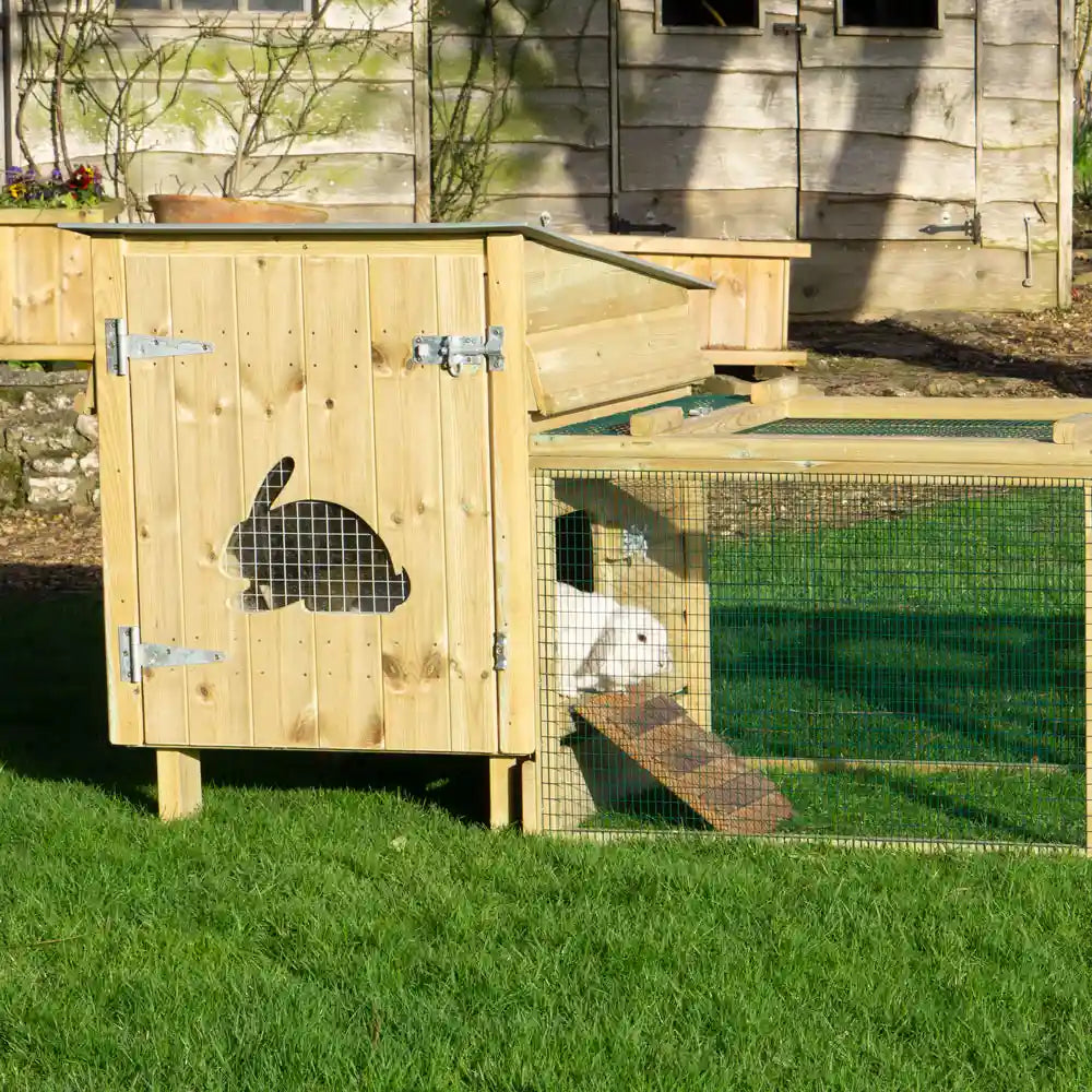 Hoppity Rabbit Hutch House