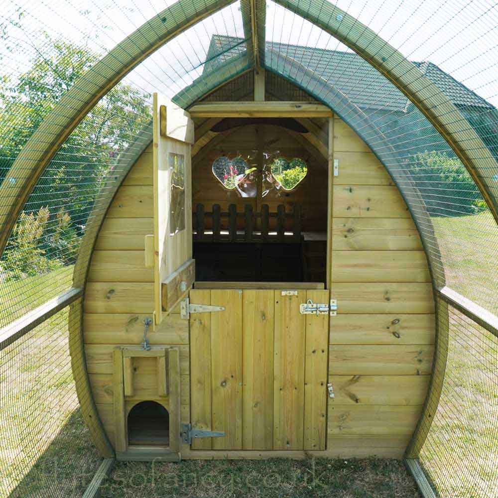 Arched Palisade Rabbit House