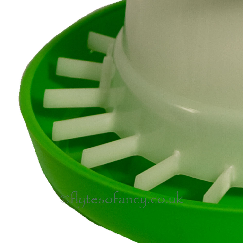 Anti-waste Grid Plastic Super Poultry Feeder