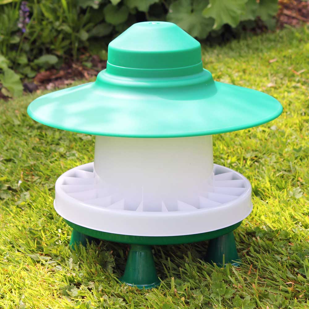 Ascot 2.5kg Chicken Feeder - Outdoor with Rainhat