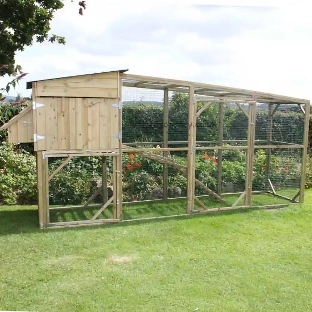 Flyte Aviary 8 Chicken Coop side view