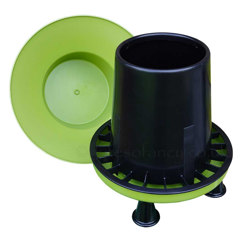 Recycled Plastic Blenheim Outdoor Chicken Feeder, 6kg
