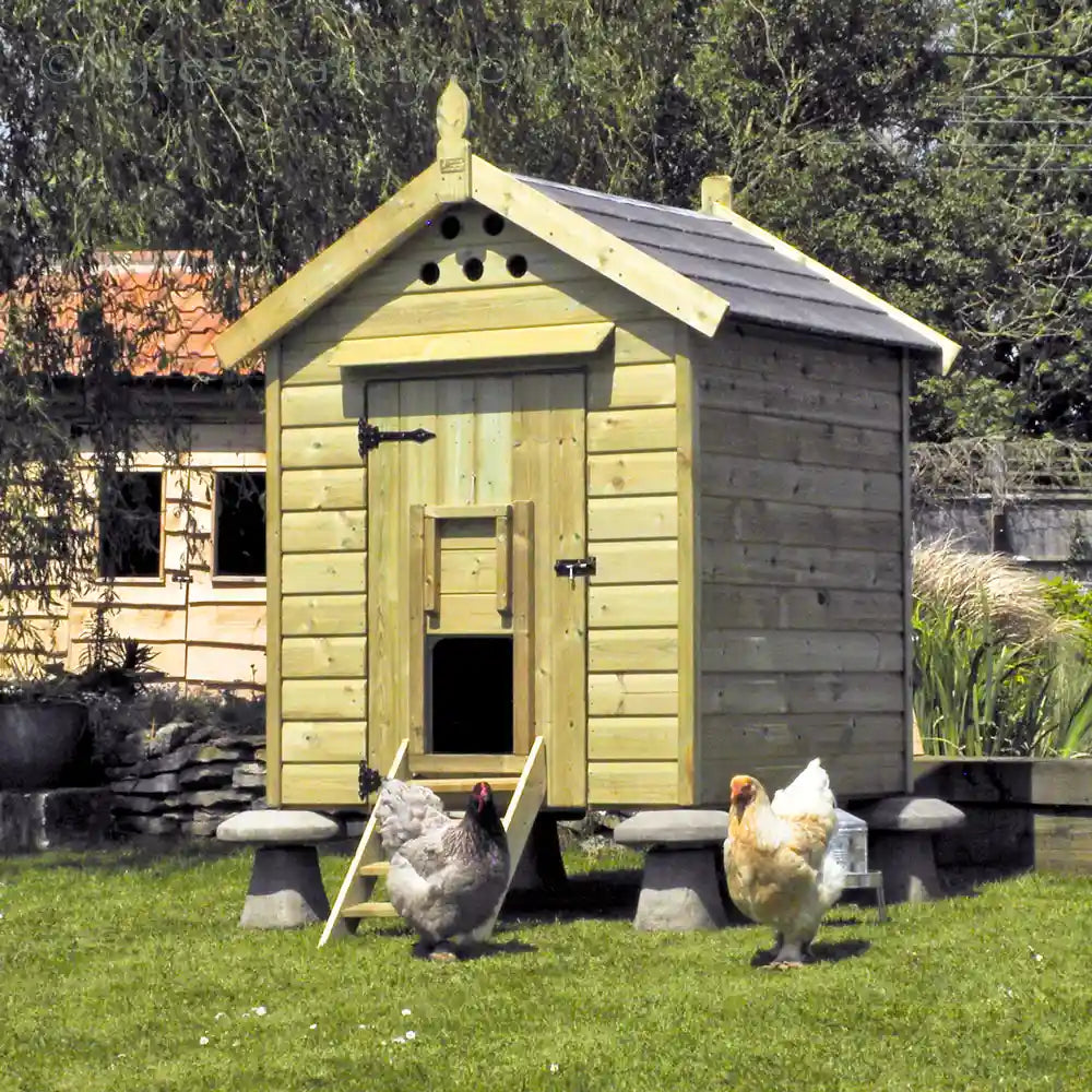 Granary 15 Hen House with Tiled Roof