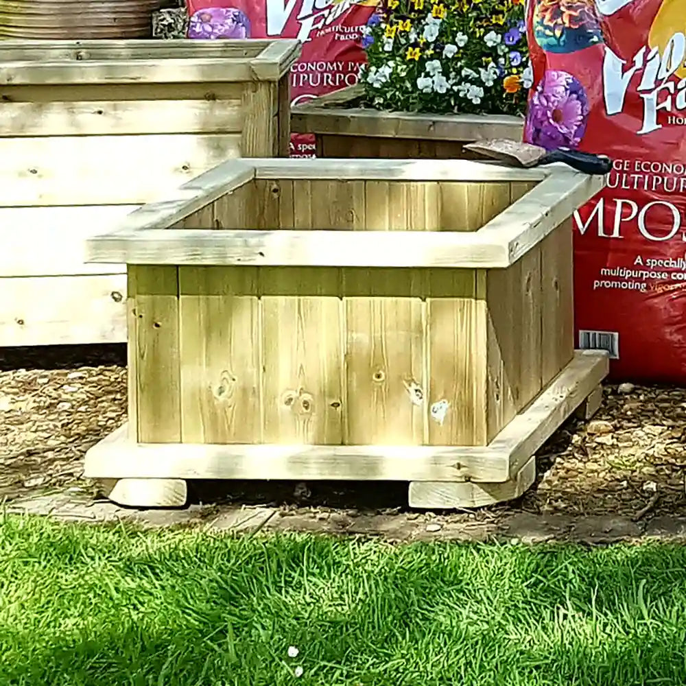 Holwell Wooden Square Planter