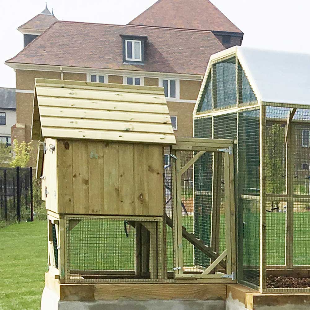 Protection Pen Mating Panel - Long Legged Houses