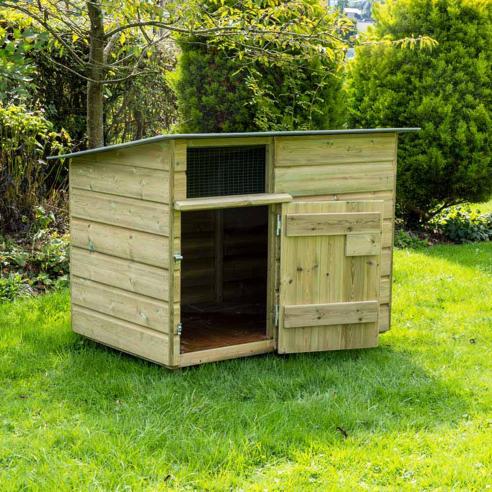 Penthouse Duck House with door open