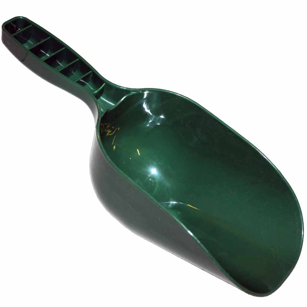Small BEC Plastic Feed Scoop