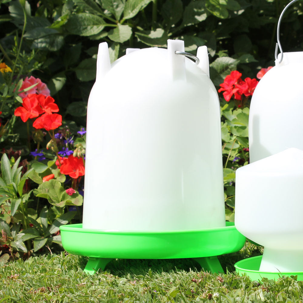 Side View 4 litre Poultry Fountain Drinker