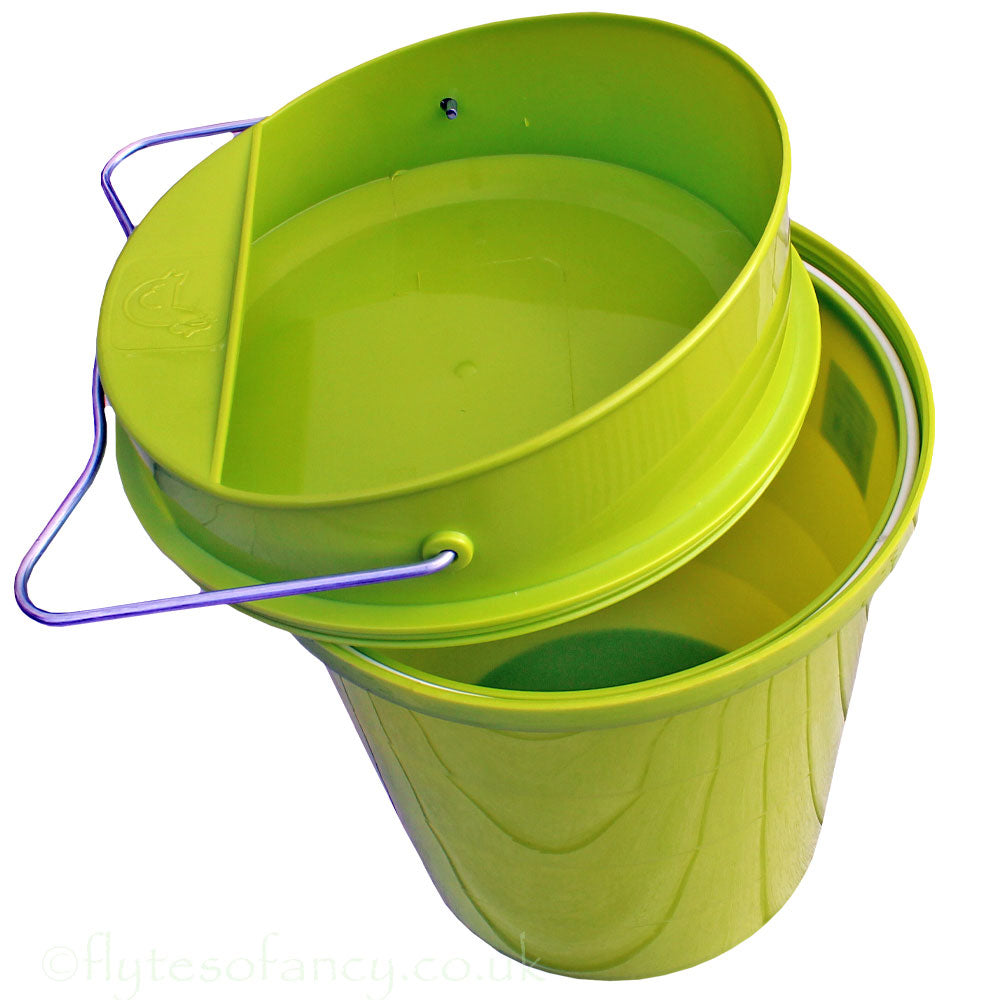 top view Plastic Bucket Drinker