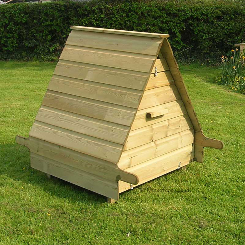 Rear view Hobby Duck House