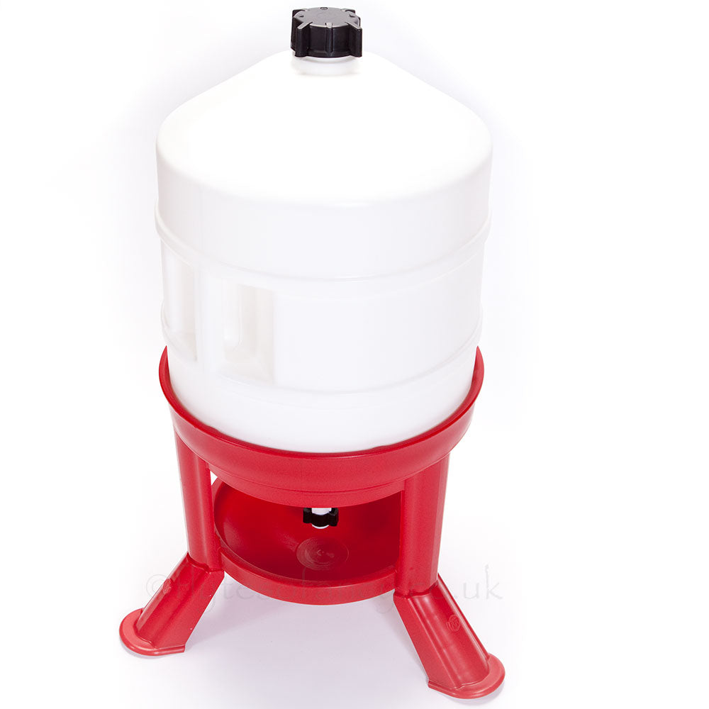 Top view Novital Tripod Tank Drinker, 30 litre