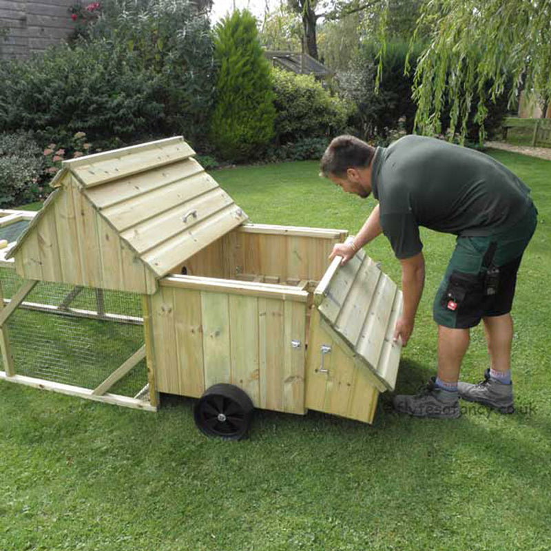 The Dorset Ranger Six Chicken Coop | Mobile Chicken Coops