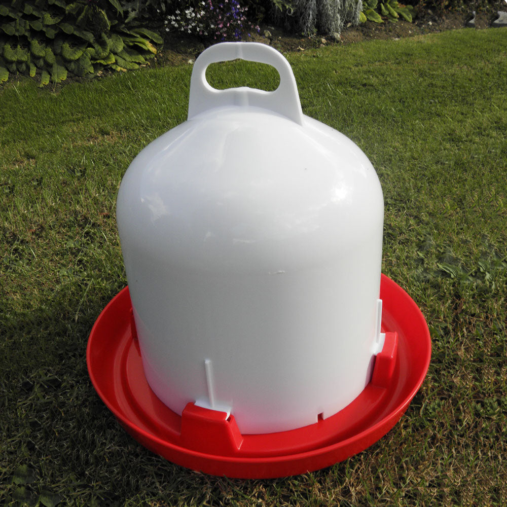 Plastic Trent Chicken Drinkers, 6 litre closed