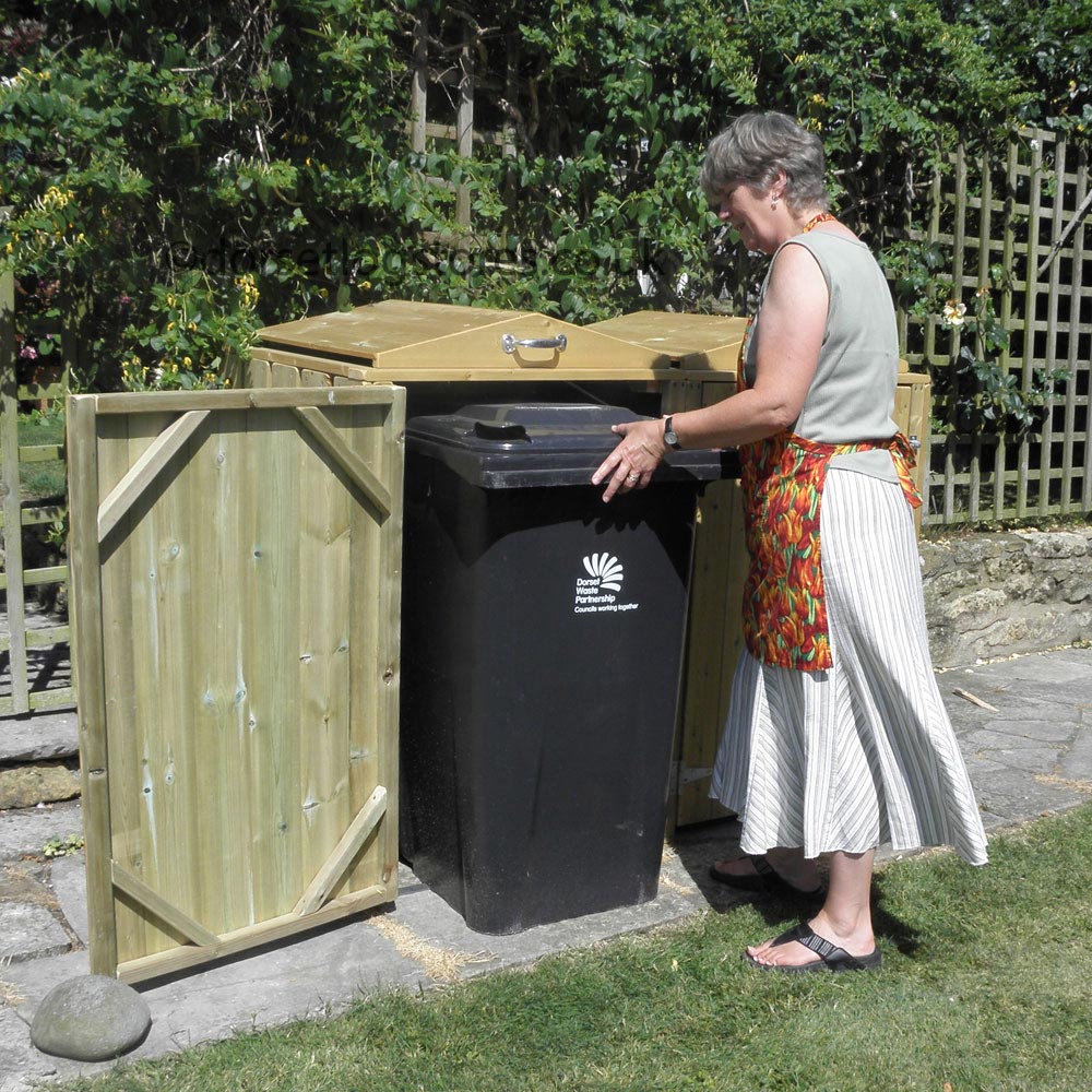 Taking the Wheelie Bin out of the store