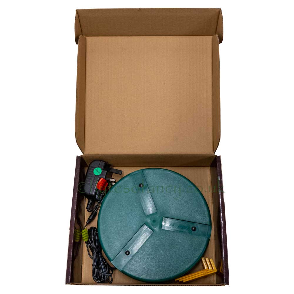 Electric Heater plate for poultry drinkers, boxed